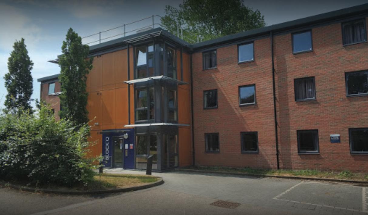 去英国留学怎么选择学校,去英国留学怎么选语言学校