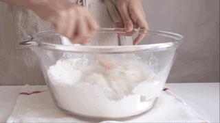 一根热狗的价格,做好的热狗一般地摊卖多少钱一根