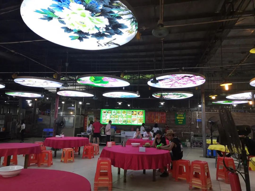 在大岗逛了一天，朋友决定买下这家店铺