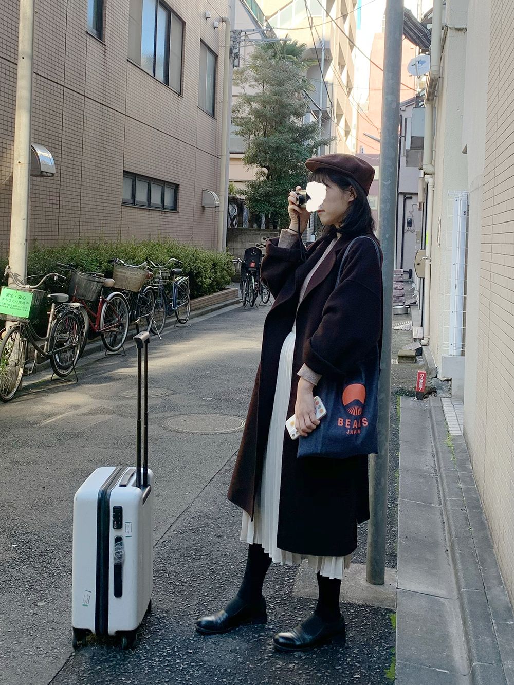 深卡其色大衣内搭什么颜色毛衣,格子大衣内搭什么颜色的毛衣好