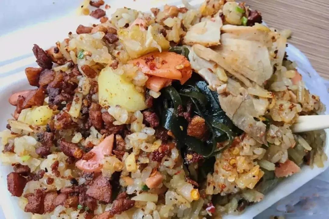 西南大吃省里的嗦粉冠军，这座吃货宜居城市值得关注