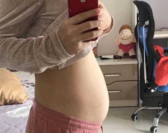 怀孕孕妇肚子一般有什么变化,孕妇肚子看着靠下正常吗