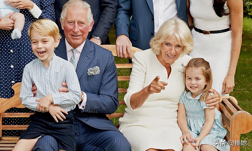 我是夏洛特公主，6岁啦，看了我出生到现在的点滴，过节要开心哦