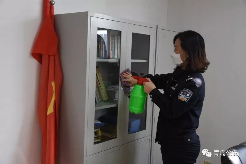 战疫铿锵女警在行动,战疫一线铿锵玫瑰展巾帼风采