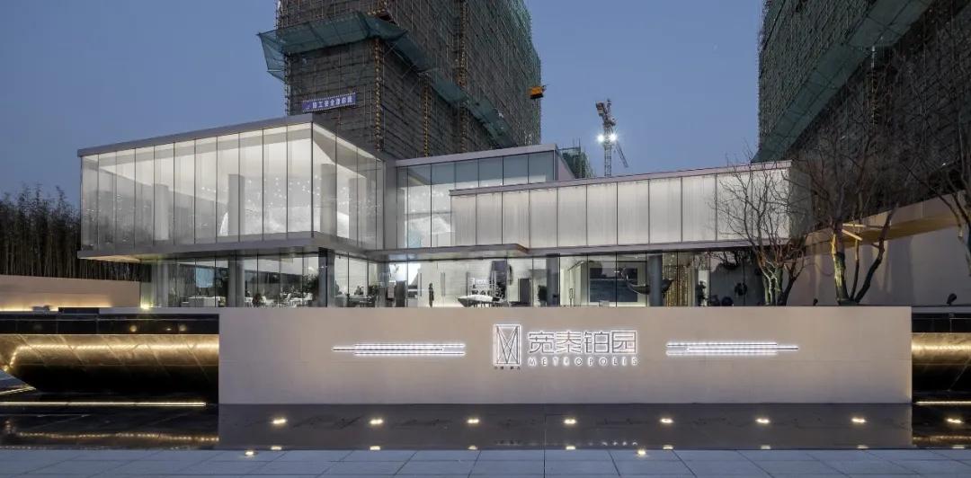 奔向2021的辉煌图片,奔向2021年的辉煌