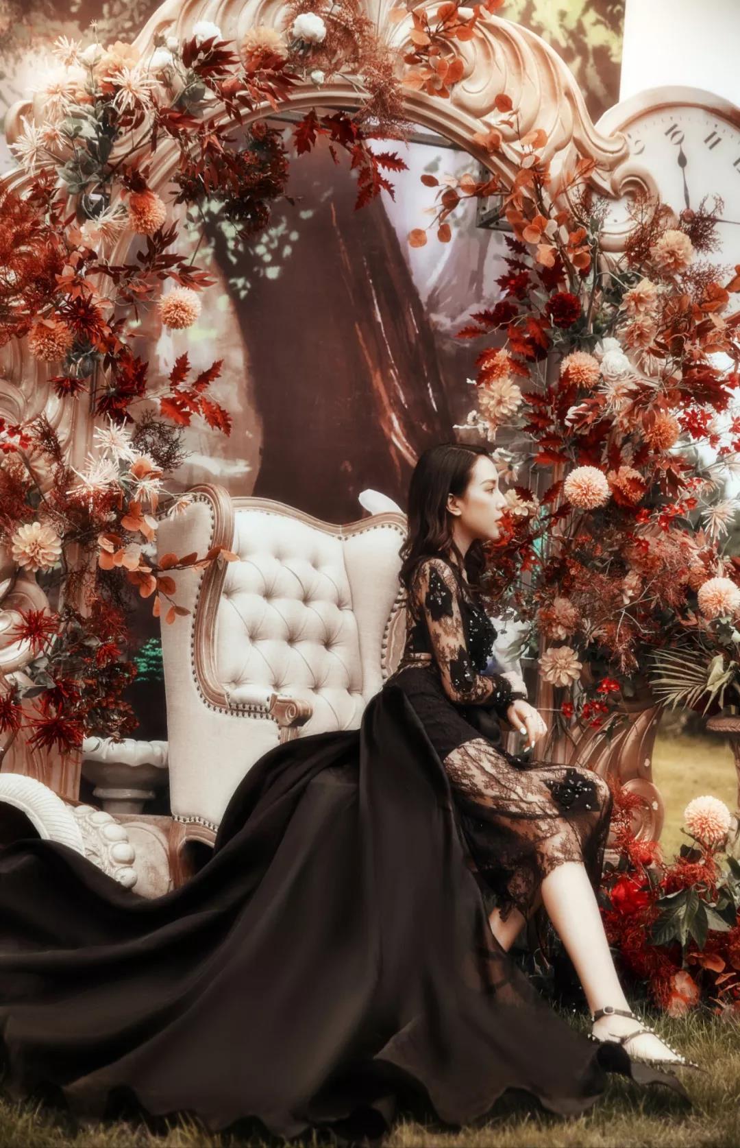 QUNEEN梦游仙境女王派对，天著之上有美的竞相发生