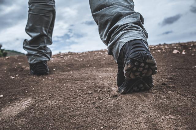 户外达人穿搭,战术靴冬季测评