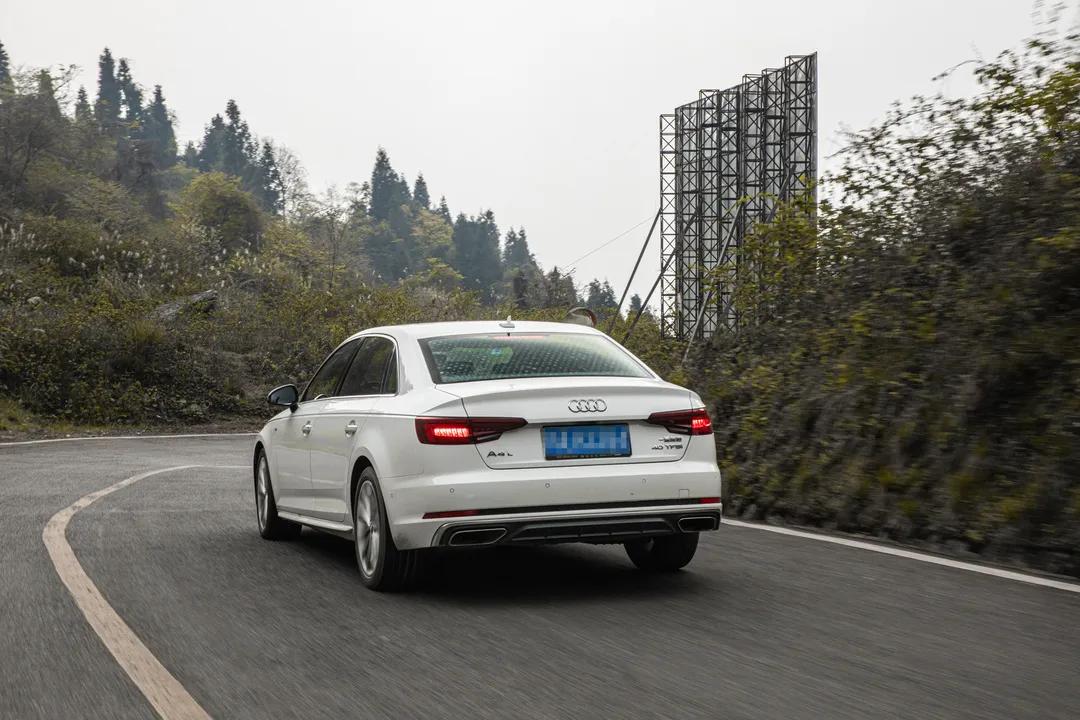 天籁2.0发动机和凯美瑞2.0哪个好,德系2.0T发动机