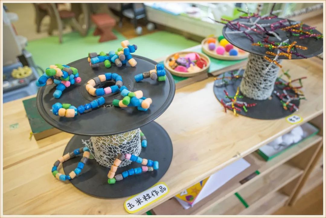 小班寒冷的冬天主题美工区域投放,小班主题我喜欢夏天环境创设要求