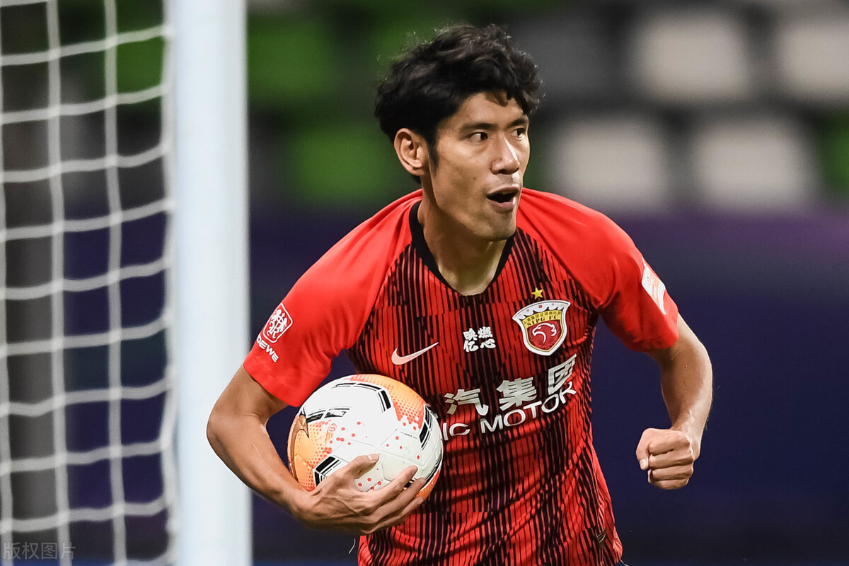 申花河南点球争议,上海申花点球全过程