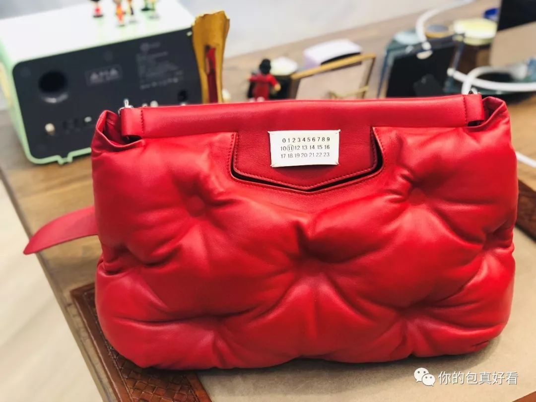 包包中的“黄金尺寸”,绝对是柜子中翻牌率最高的