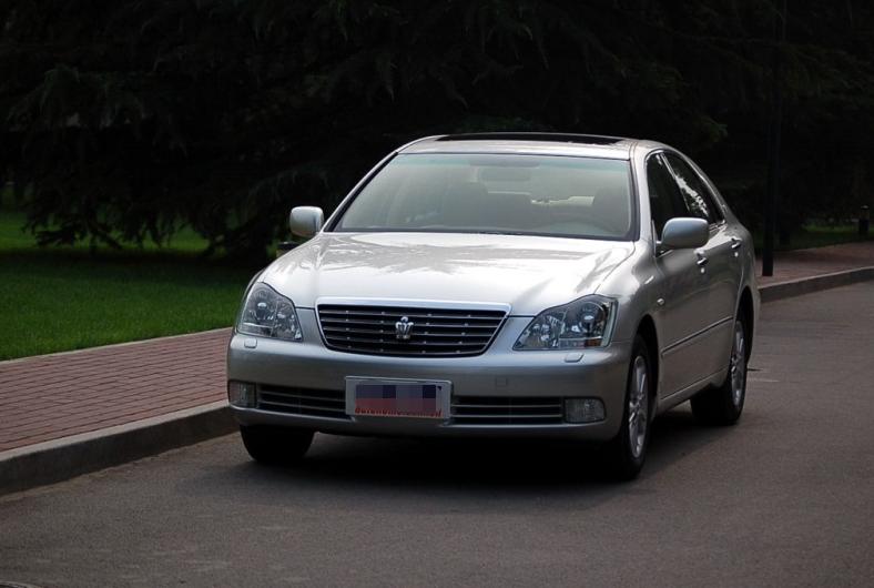 丰田皇冠代表什么身份,丰田皇冠品牌起源