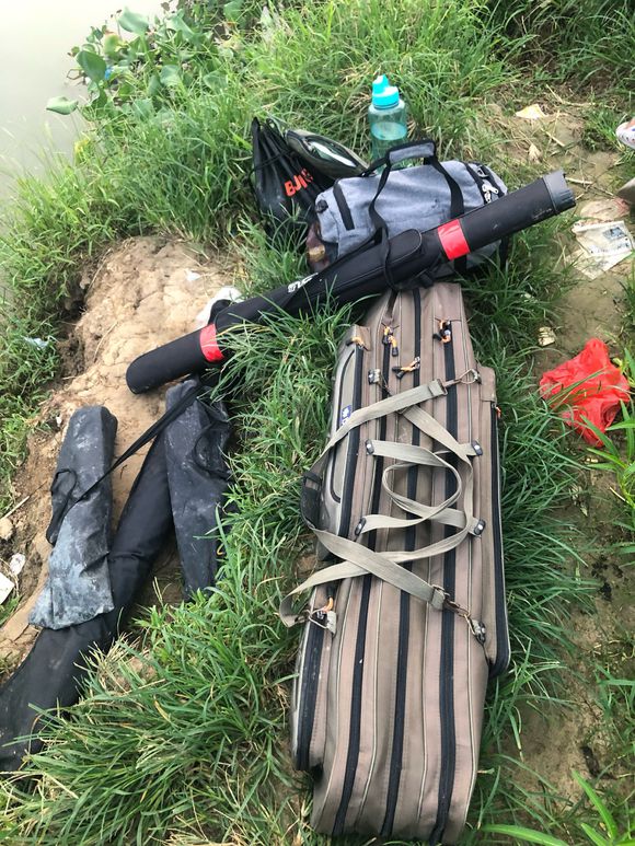 简单实用的渔具包,加大加宽渔具包