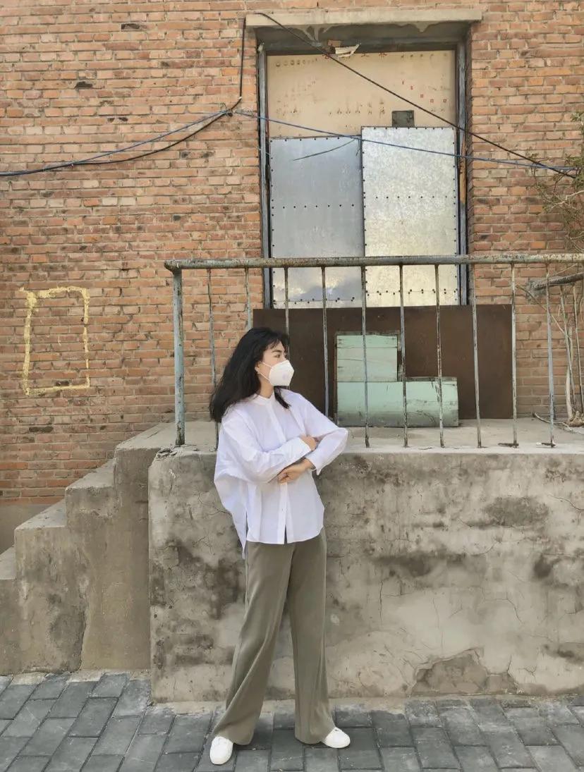 小白鞋烂大街是你没遇到这些款式,小白鞋问什么那么难穿