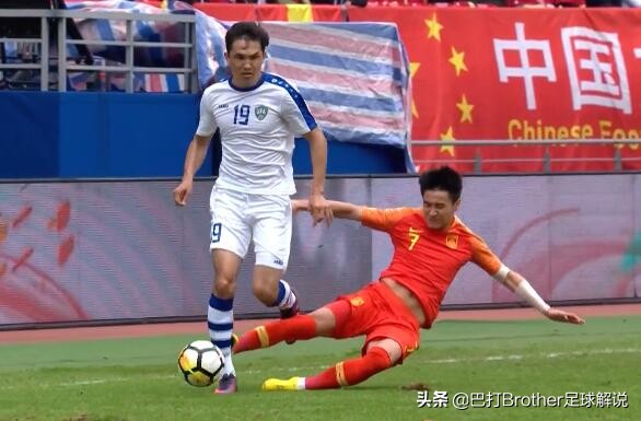 韦世豪铲球坐轮椅比赛视频,韦世豪亚洲杯丢单刀