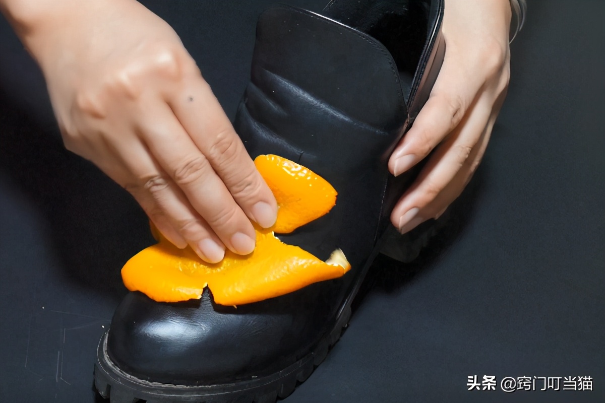 用鞋油擦皮鞋的正确方法和技巧,别再傻傻的用鞋油擦鞋了