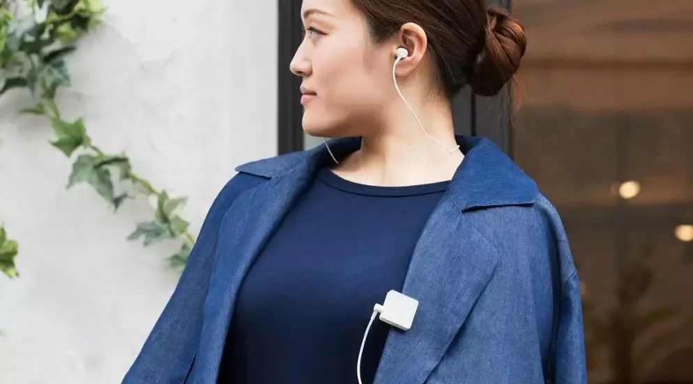 几十元的索尼蓝牙耳机能听吗？颜值高性能强，还能拯救你的废耳机