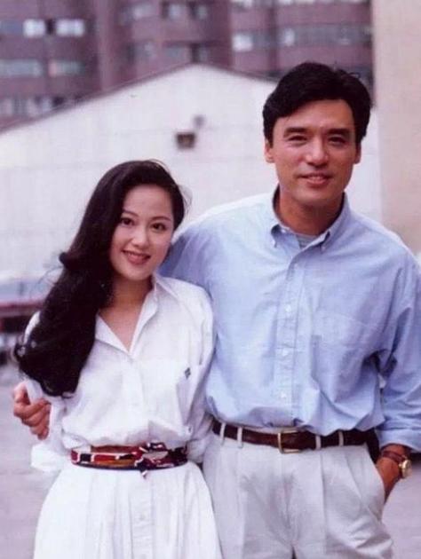 买衣服注意这4个细节，让你一看上去就是贵妇，比别人更显气质