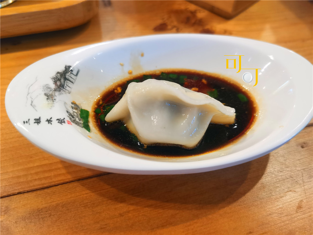 在北京用茴香菜做饺子馅很好吃,第一次吃猪肉白菜馅饺子