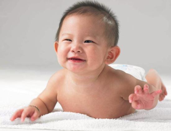 宝宝声音沙哑了要不要吃药,宝宝声音沙哑精神不好