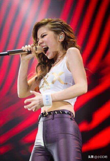 邓紫棋最艰难的时候,邓紫棋时间都去哪儿了