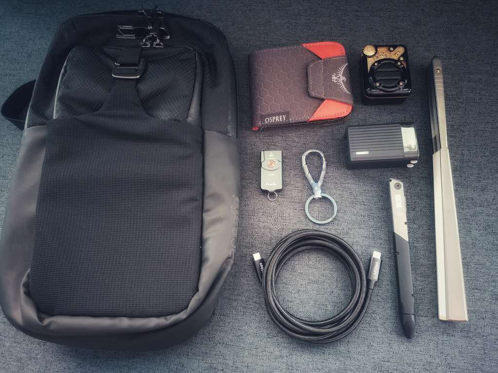 小包包里装些什么,小包包里适合放什么东西