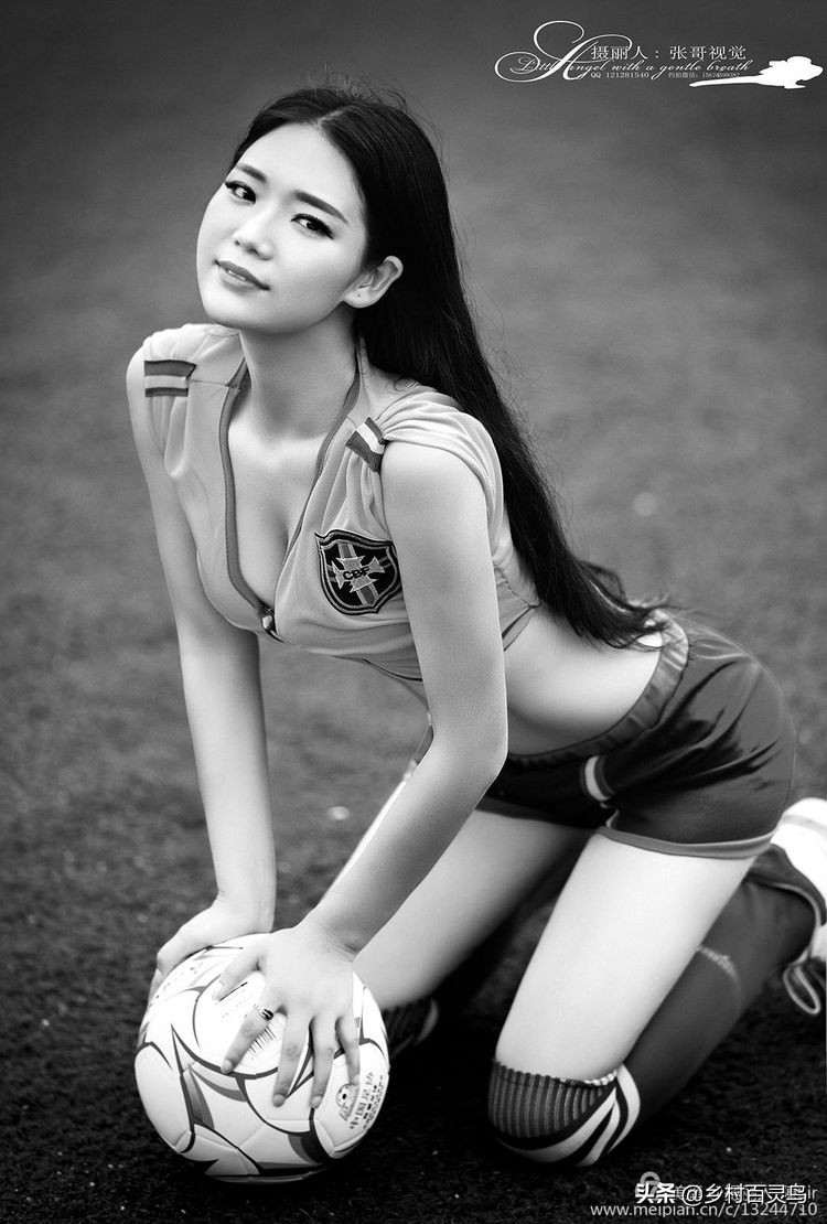 中国足球宝贝最靓丽,短发足球宝贝