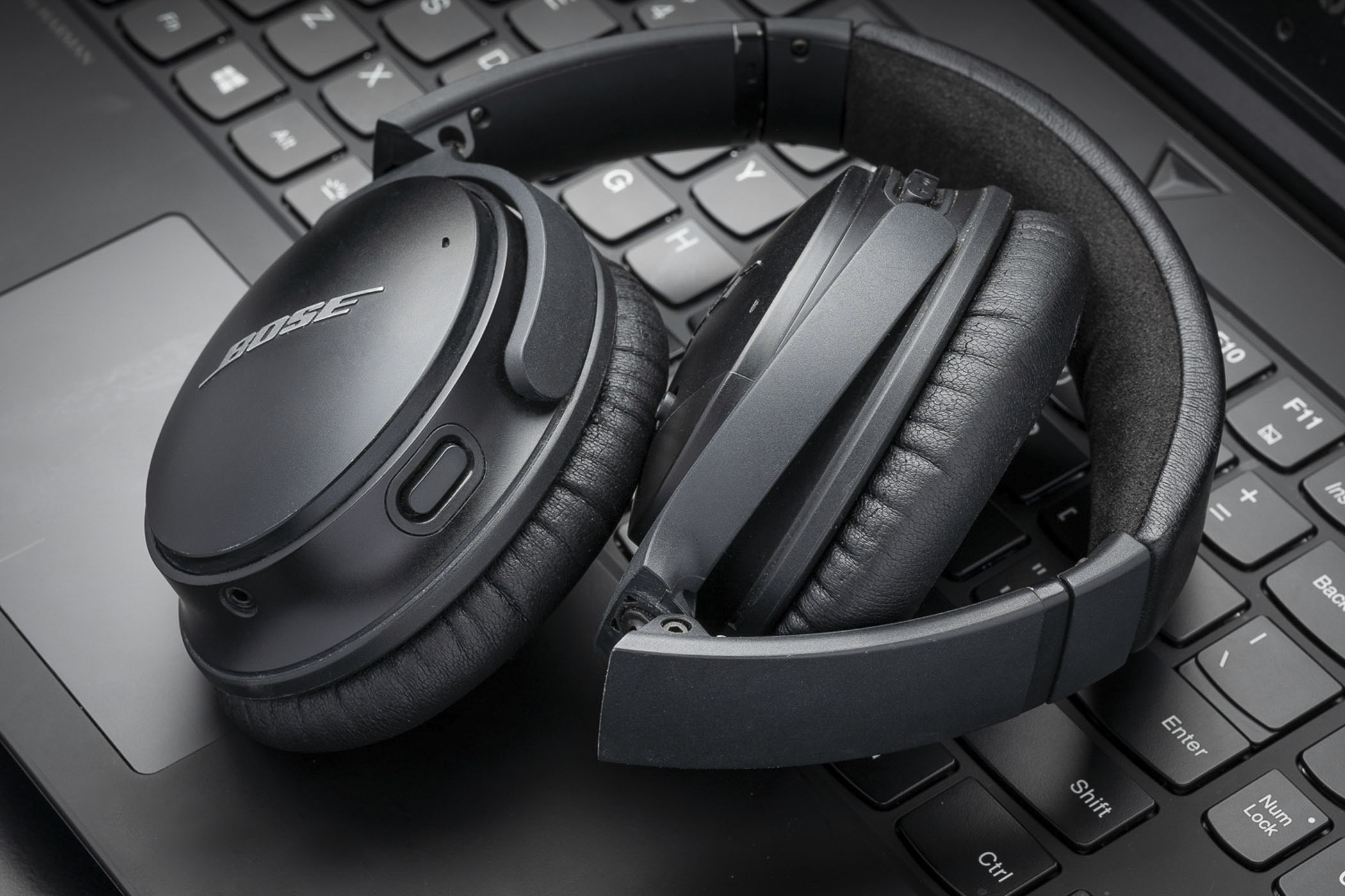 bose降噪耳机qc35二代和q45区别,头戴式耳机降噪能听歌吗