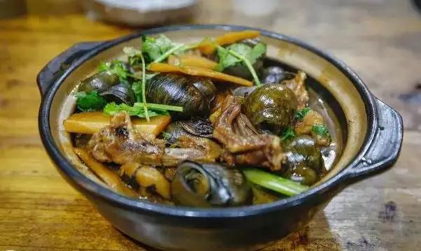 景色不输东南亚,美食百元吃到撑,这座滨海小城冬季正好最迷人