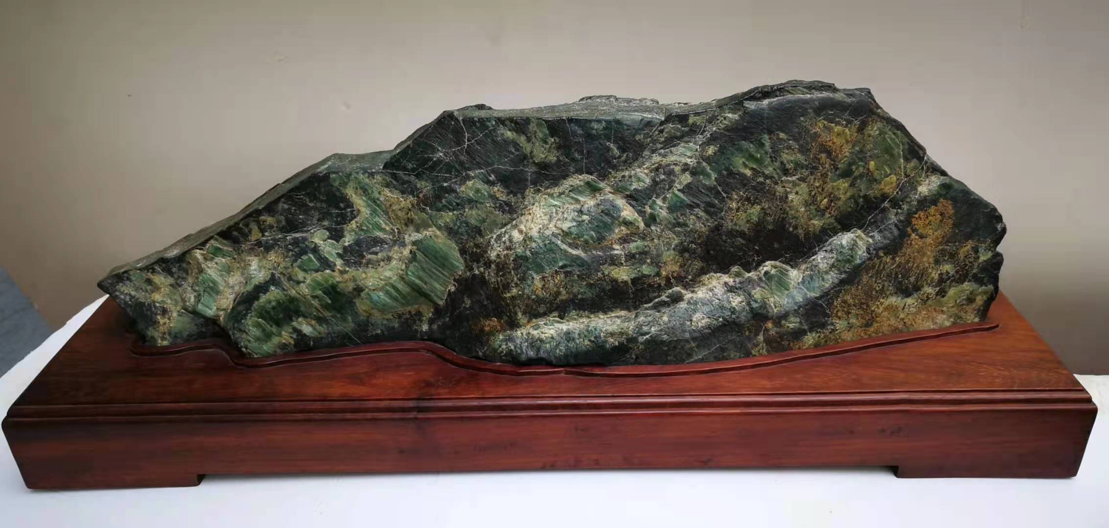 崂山绿石精品欣赏,什么样的崂山绿石值钱