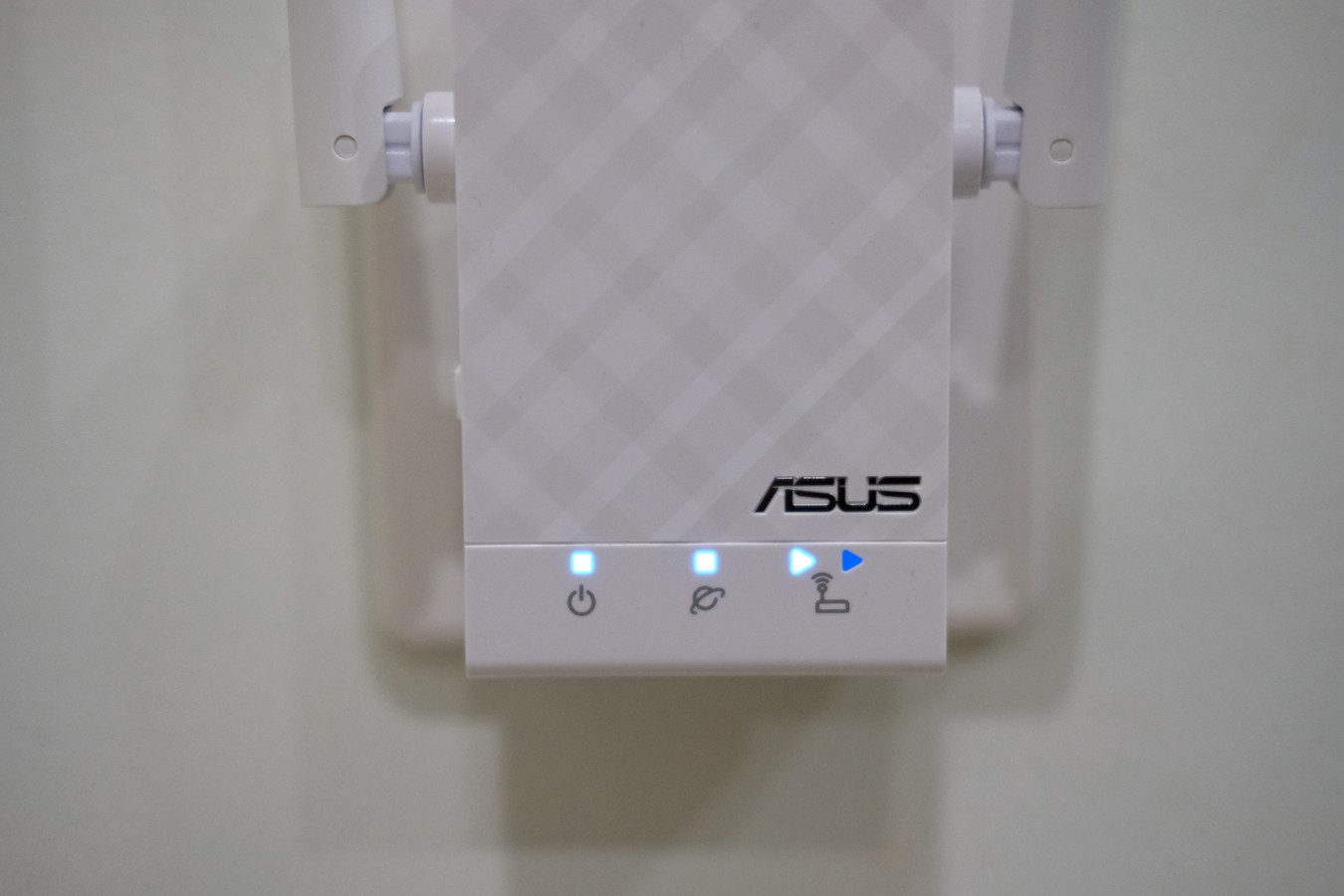 华硕rp-ac56双频中继器怎么设置,华硕rp-ac51无线扩展器如何设置