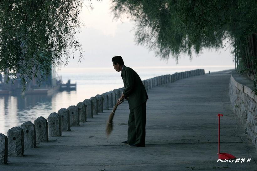 朝鲜导游对中国游客说，中国有几个方面不如朝鲜，他们说的对吗？