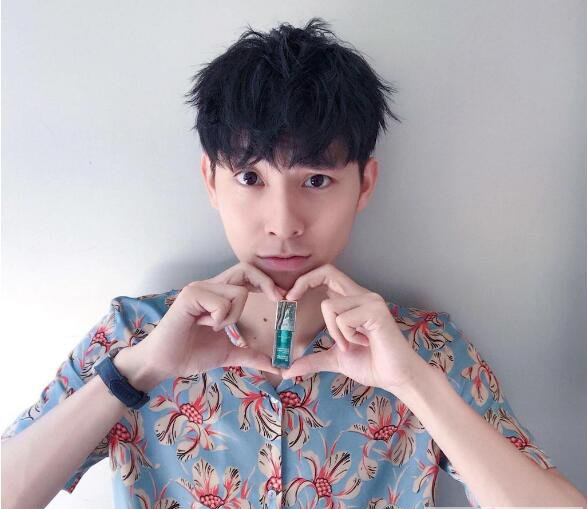 男士发型烫发卷发推荐,男士帅气烫卷发发型图片2015款