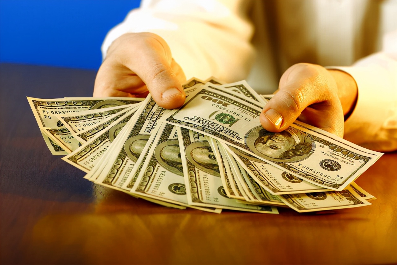 别人欠我几千块钱不还可以报警吗,欠别人钱不还别人找律师了怎么办