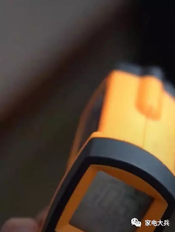 格力美的先锋油汀,格力艾美特取暖器测评