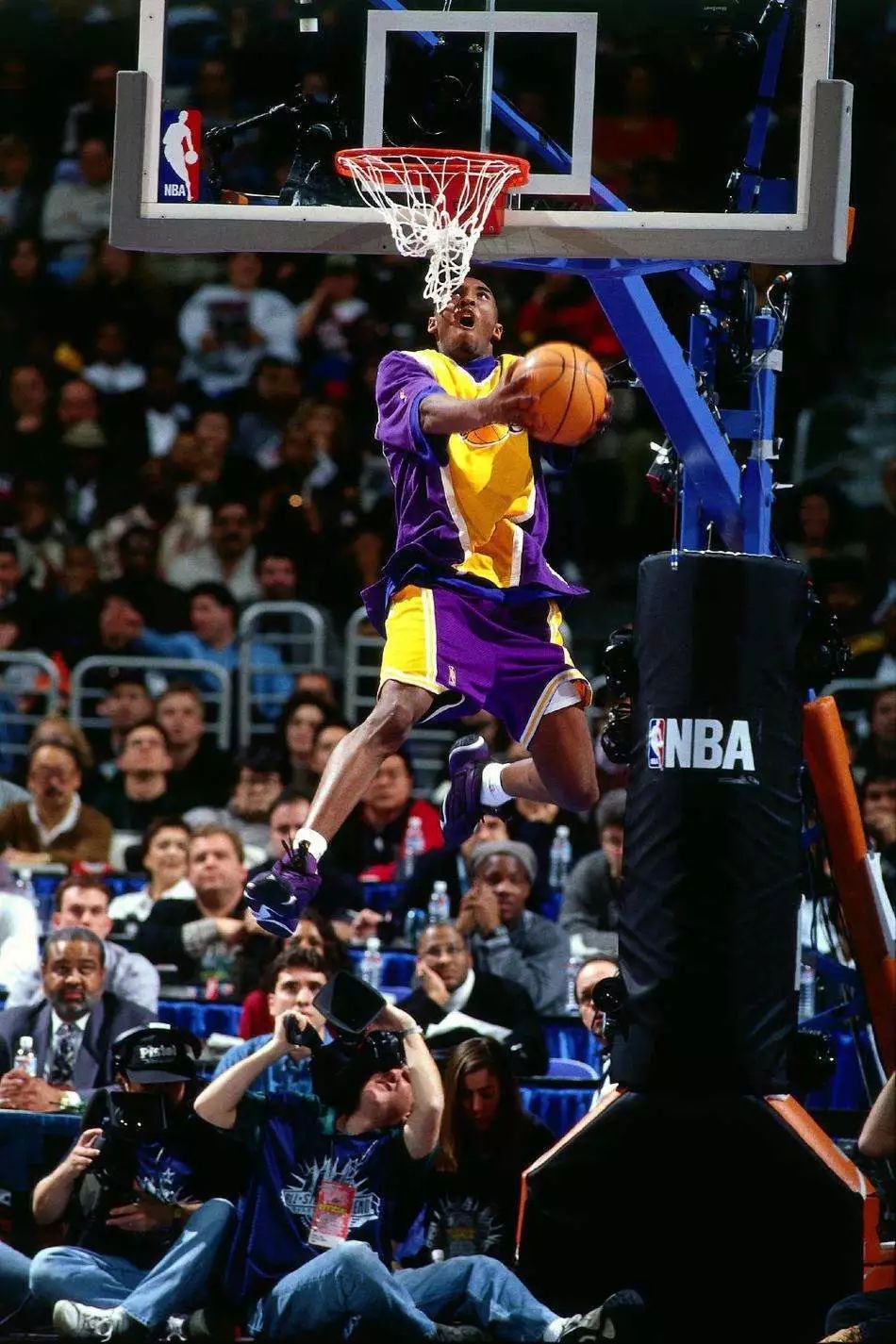 蜘蛛侠的签名鞋:AdidasTheD.O.NIssue1