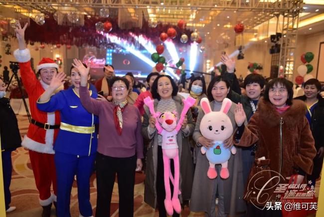 “圣情以待﹒诞愿维你”,把所有的美好送给你