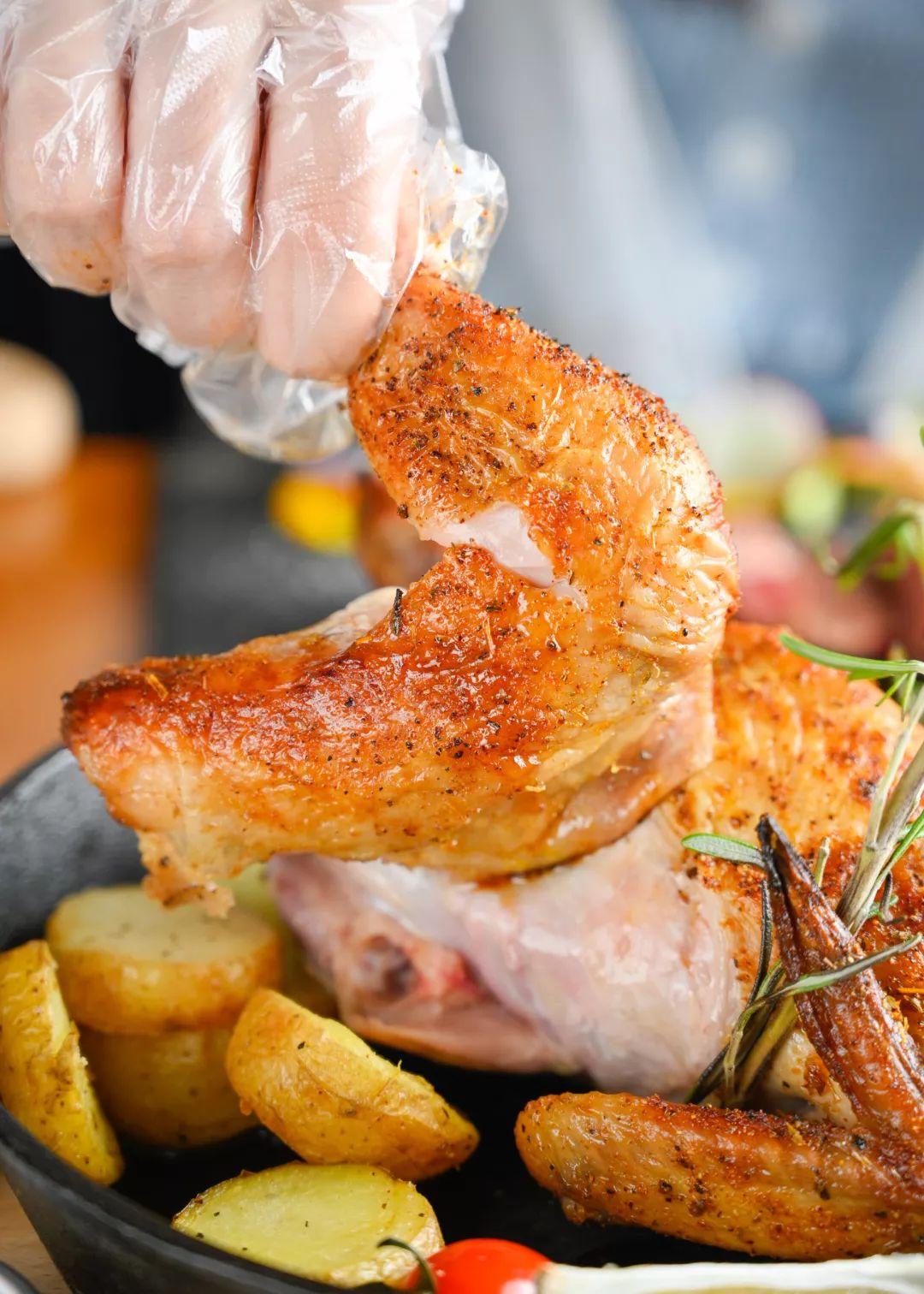 不接受批评的酒水研究所，能喝上全世界的酒