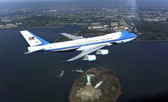 最安全的飞机空军一号,号称永不坠落的飞机