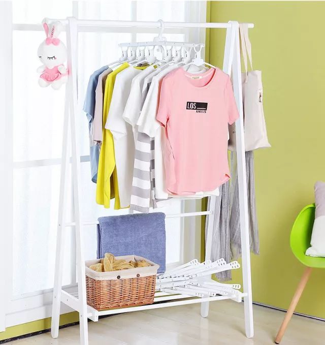 阳台装备晾衣架,不需要阳台也可以晾衣服的衣架