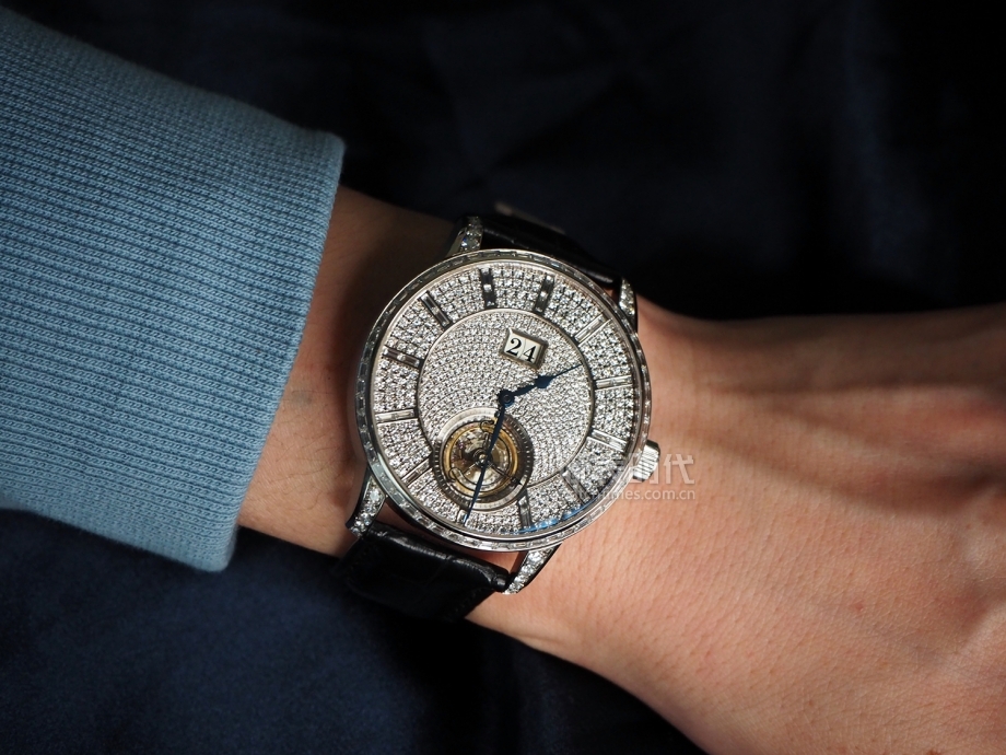 钻表适合平时佩戴吗,七位数的钻戒