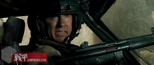 美国黑鹰战机坠落视频,黑鹰坠落最震撼视频