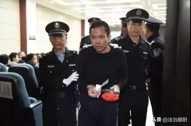 村支书竟是“*毒冰**教父”!4000警力开进他的地下王国!