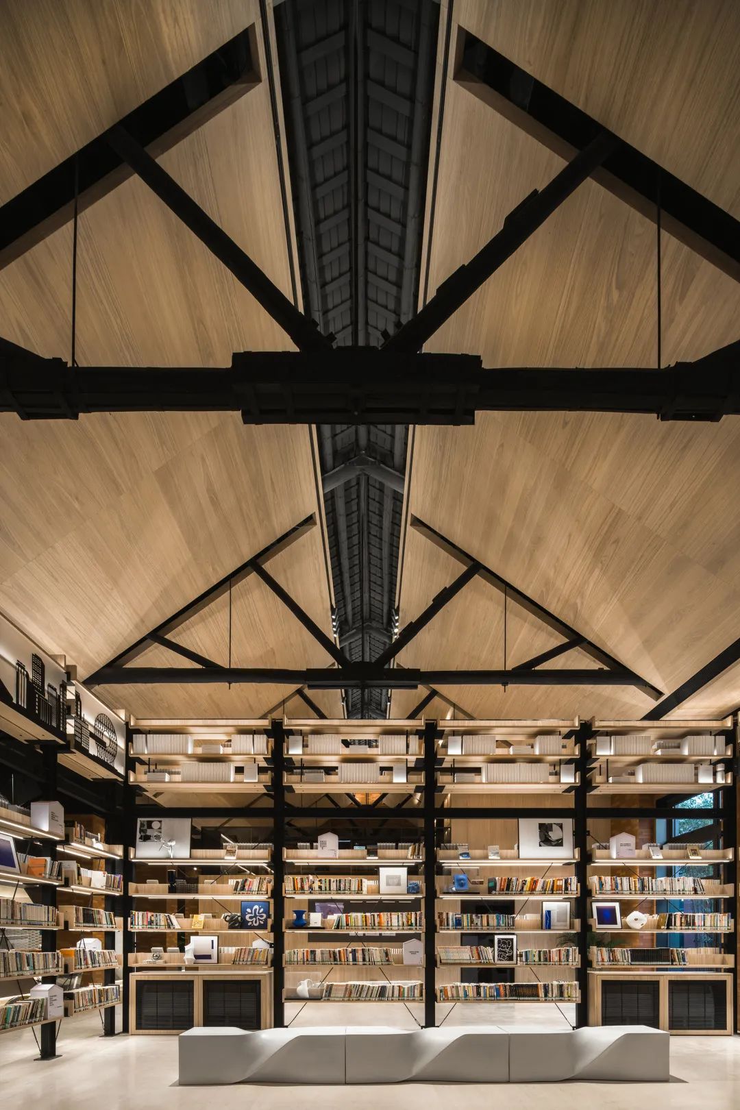 ENJOYDESIGN：书香与艺居融为一体，重塑潮流空间IP