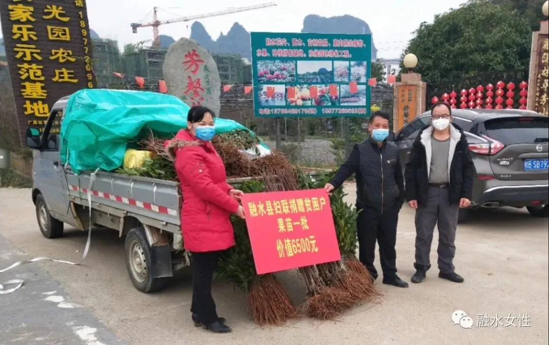 前线有方舱“保护神”，后方有*党**员“服务队”：这场疫情防控阻击战，必赢