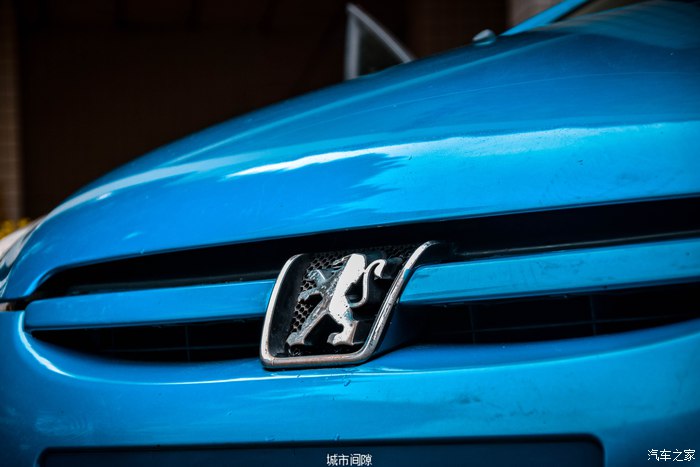 标志307敞篷车还值得玩吗,标致307cc敞篷跑车多少钱一辆