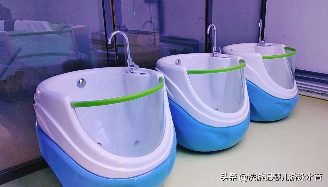 宝宝游泳馆加盟好还是自己开好,怎么才能开一个赚钱的儿童游泳馆