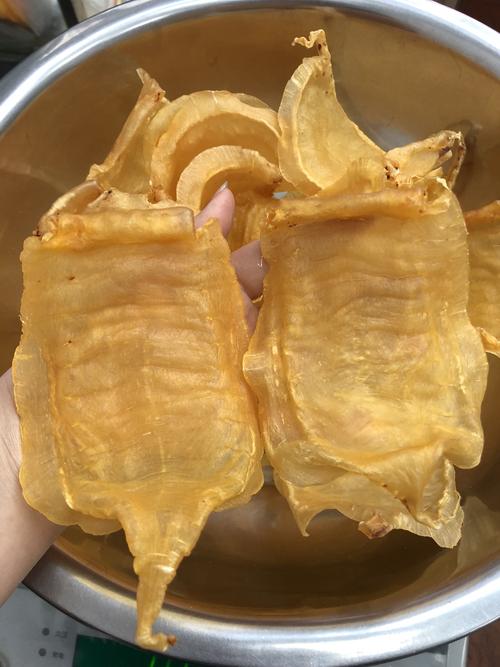 鱼胶真那么值钱吗,鱼胶为什么这么贵不就是鱼鳔吗