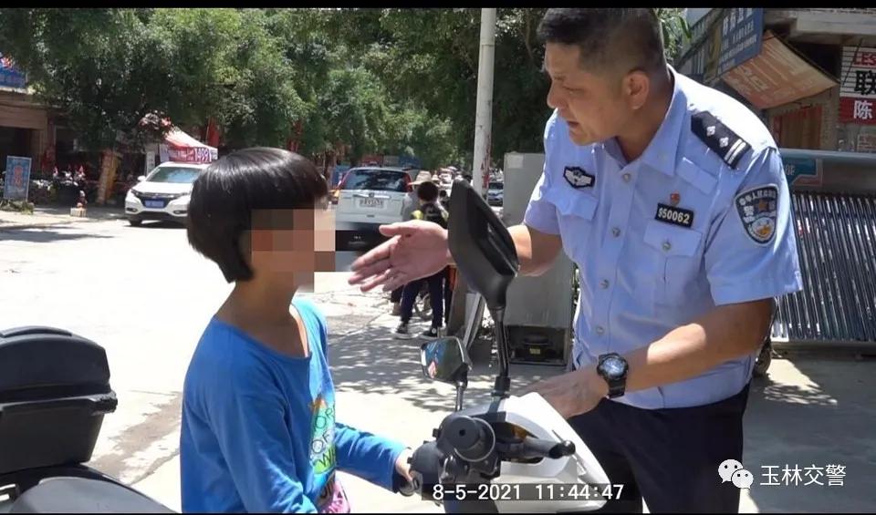 我为群众办实事交警专场,我为群众办实事交警该怎么干