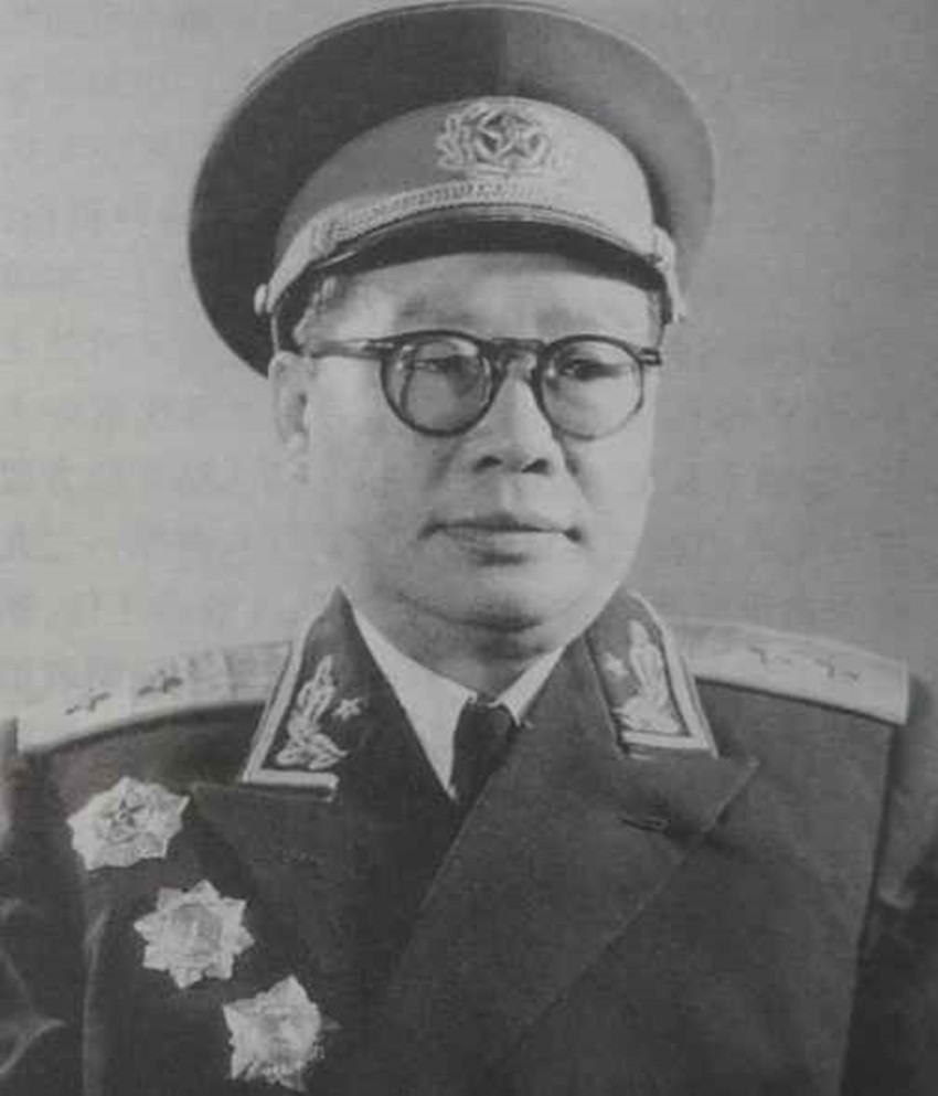 钟赤兵截肢电视片段,钟赤兵截肢的原片段